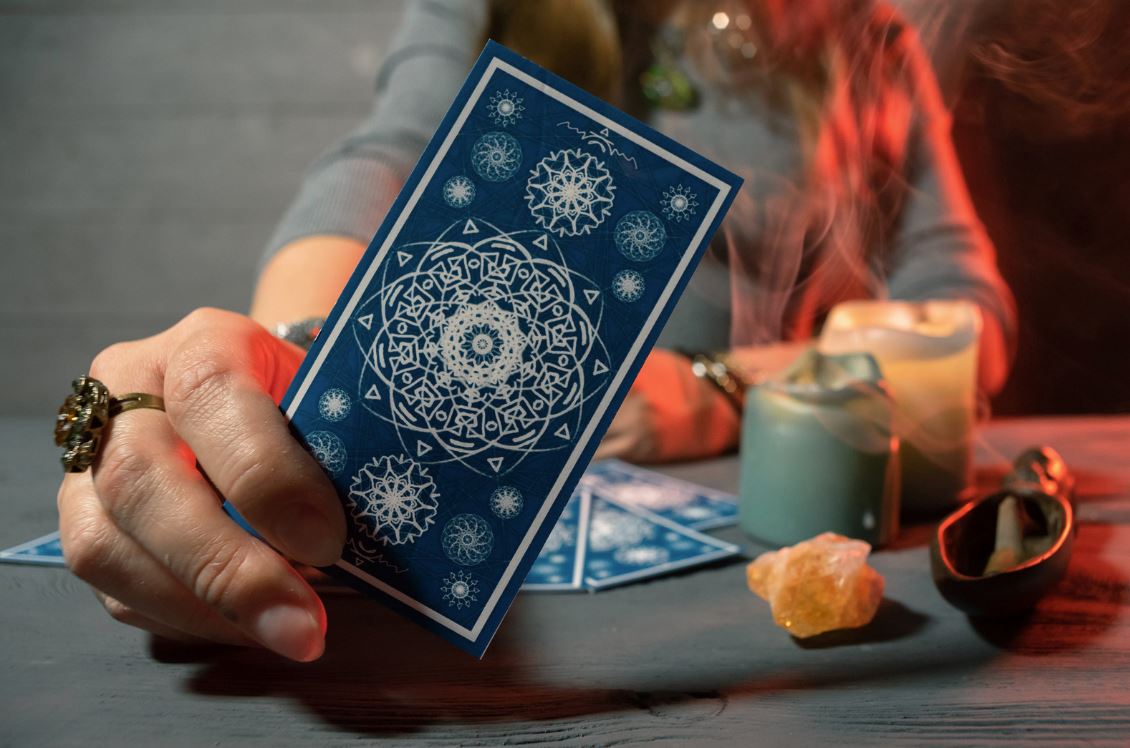 Finding Change in Tarot Cards - Tarot Reading